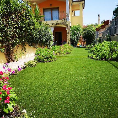 הוילה אולביה Casa Con Giardino מראה חיצוני תמונה