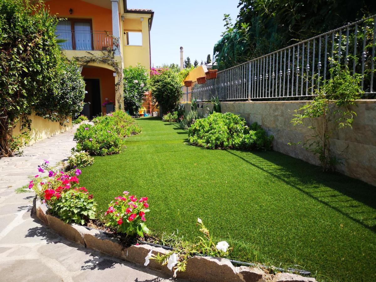 הוילה אולביה Casa Con Giardino מראה חיצוני תמונה